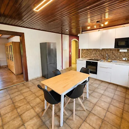 Apartment River - *